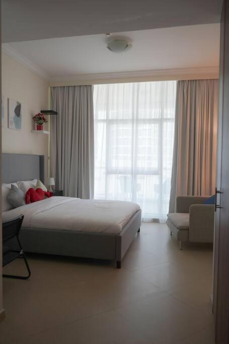 Step Into Serenity - Discover Modern Living In 1Br Apartment With Panoramic Views In Dubai Marina Near Jbr Walk, Beach And Bla Bla Club Exterior photo