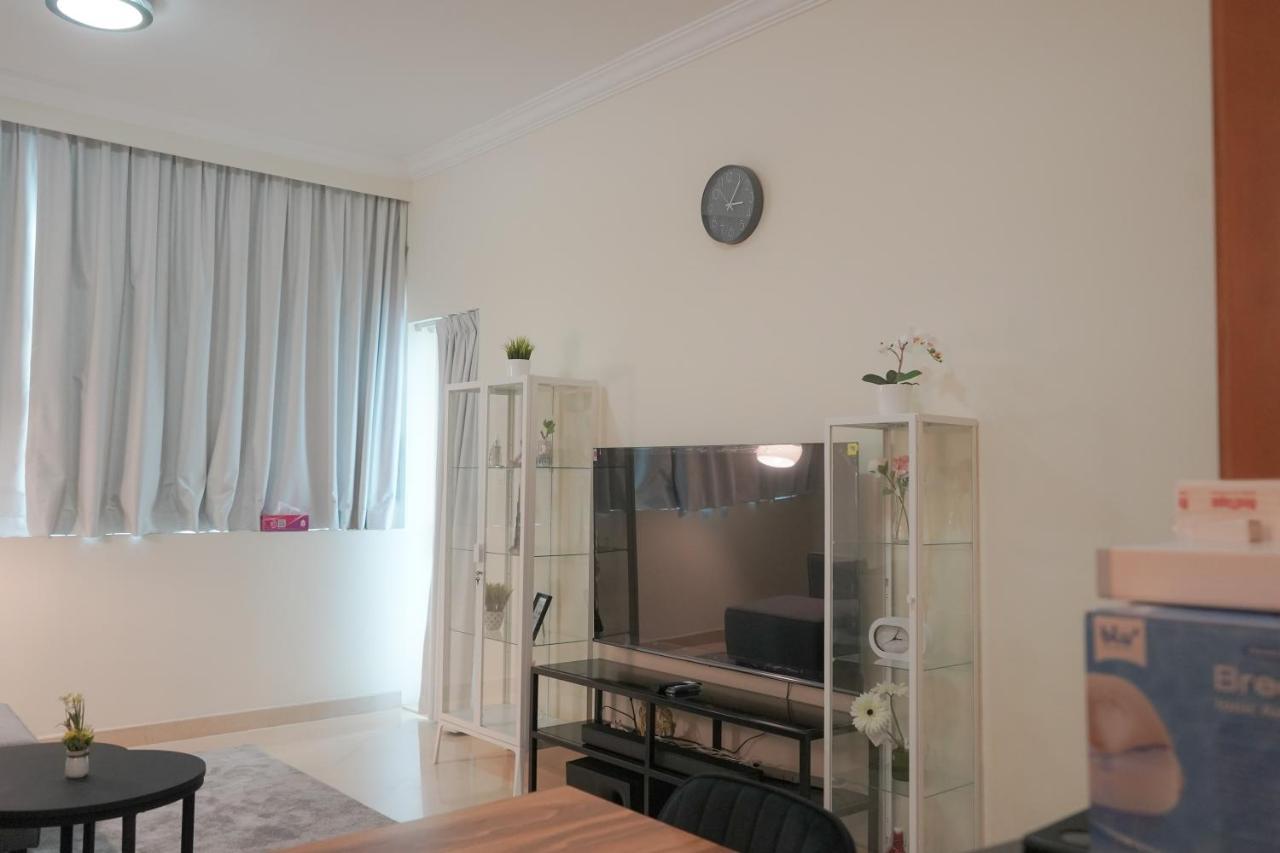 Step Into Serenity - Discover Modern Living In 1Br Apartment With Panoramic Views In Dubai Marina Near Jbr Walk, Beach And Bla Bla Club Exterior photo