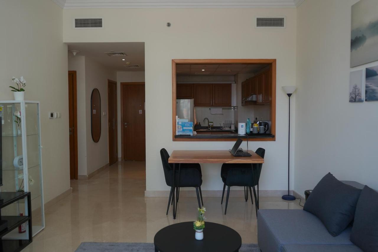 Step Into Serenity - Discover Modern Living In 1Br Apartment With Panoramic Views In Dubai Marina Near Jbr Walk, Beach And Bla Bla Club Exterior photo